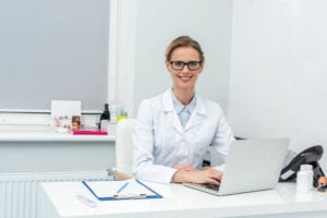 corneotherapist on computer
